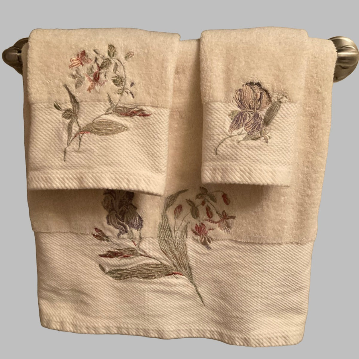 Bathroom Towels with Floral Pattern - Set of 3