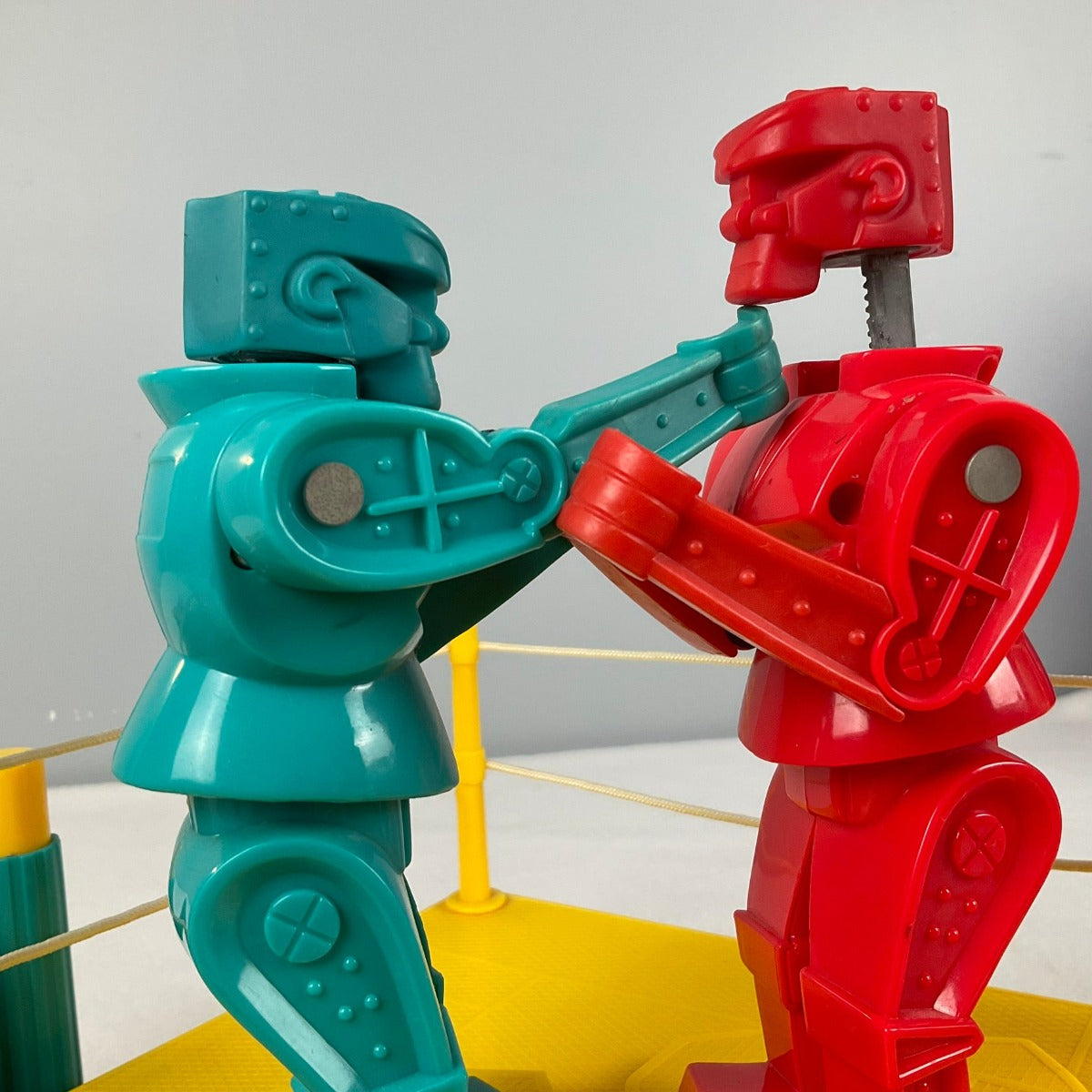 Vintage Rock'em Sock'em Robots game by Mattel - 2001 Version - Collectible Item