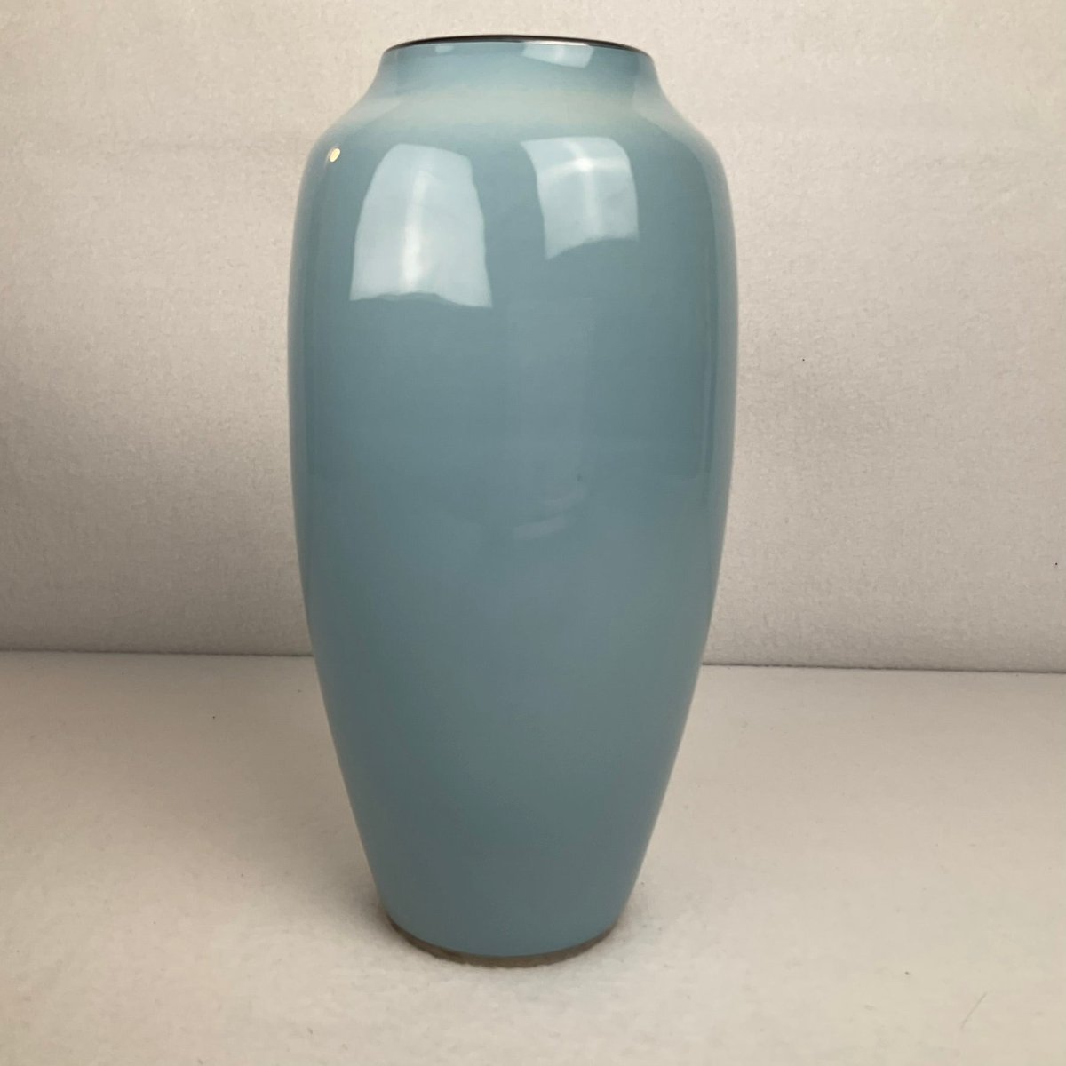 Sigma the tastesetter® Blue and Pink Floral Vase - Back Side